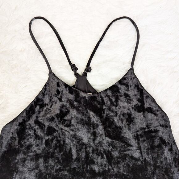 Maddie Velvet Spaghetti Strap Lace Hem Mini Dress Black - Picture 7 of 16